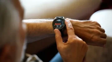 5 استخدامات عملية تمنح ساعتك الذكية القديمة حياة جديدة وتمنع استبدالها